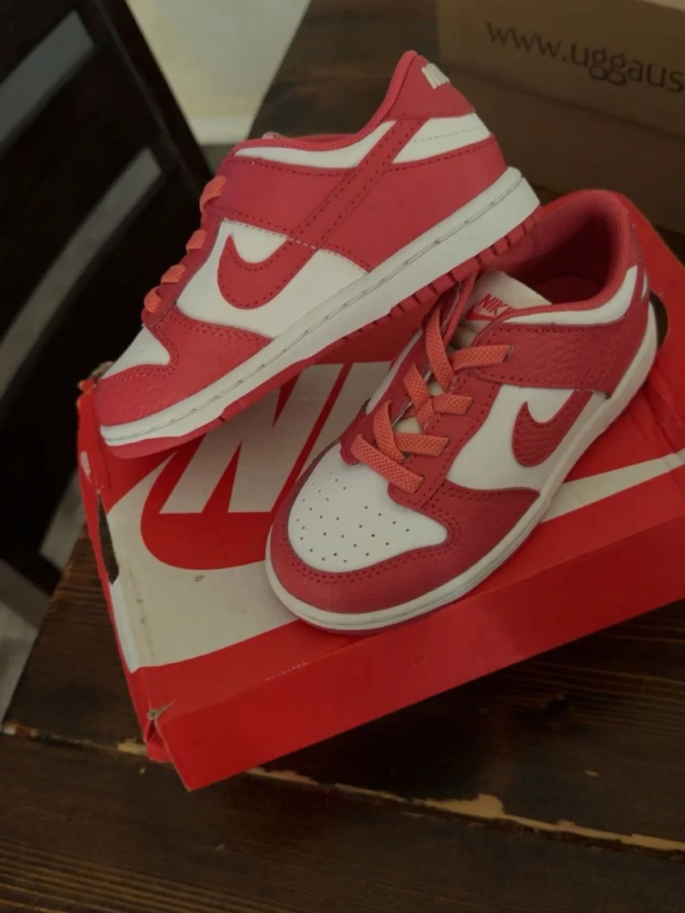 Nike Kids White and Pink Low-Top Sneakers